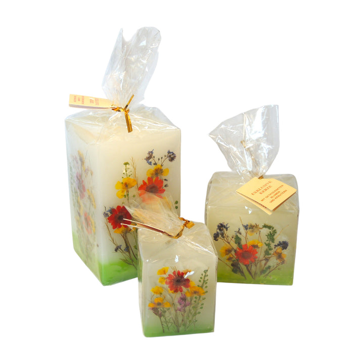 Pillar candle square - with pressed flower - 7 x 7 cm