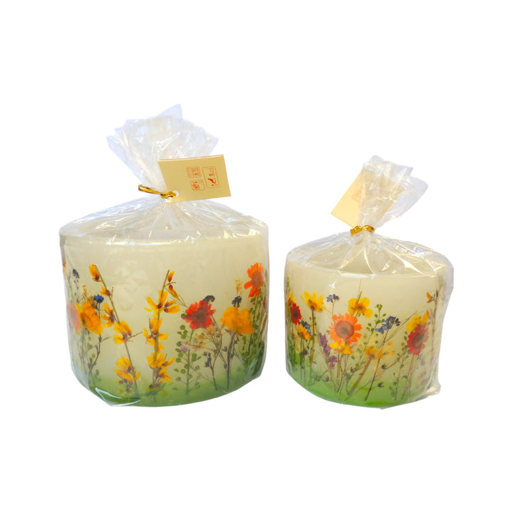 Lantern candle with pressed flowers