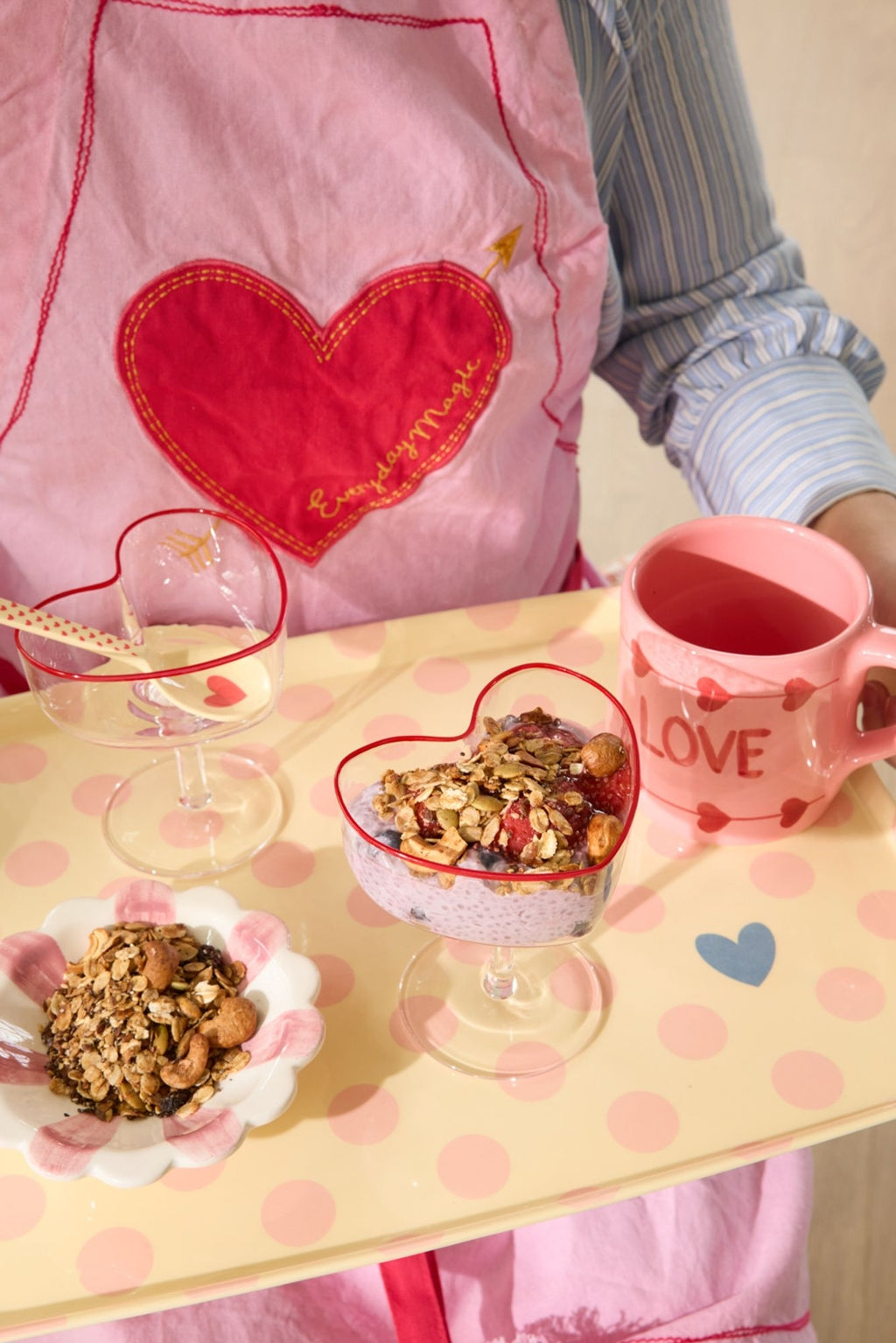 Sektglas in Herzform mit rotem Rand – 200 ml