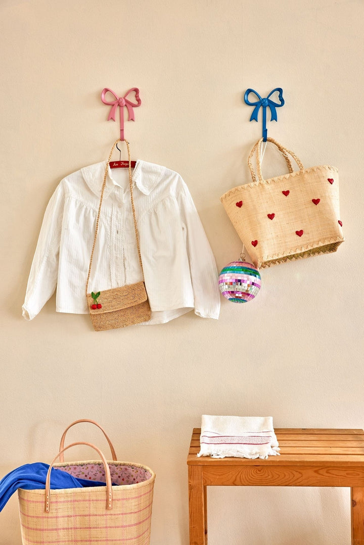 Metallhaken in Schleifenform – 2 sort. Farben – Rosa und Blau