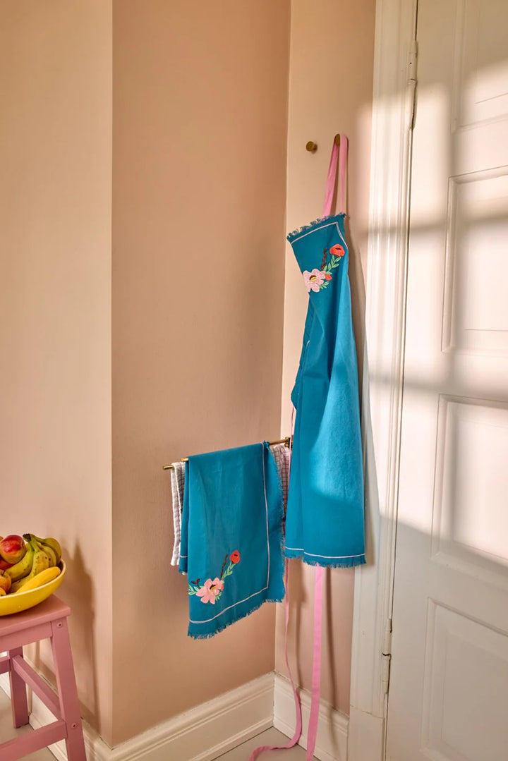 Enzymgewaschene Baumwoll-Schürze mit Blumenranken-Applikation- Blau