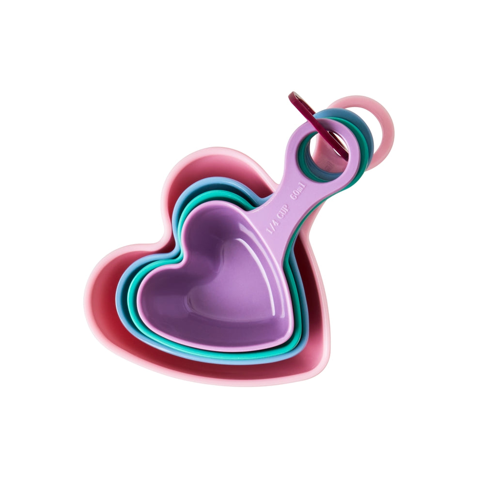 Melamine measuring cups in heart shape - set of 4