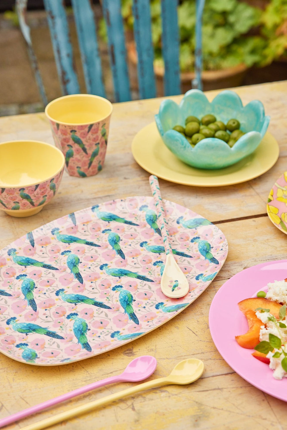 Rechteckiger Melamin-Teller mit exotischem Vogel-Print