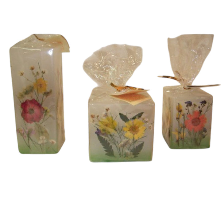Pillar candle square - with pressed flower - 7 x 5 cm
