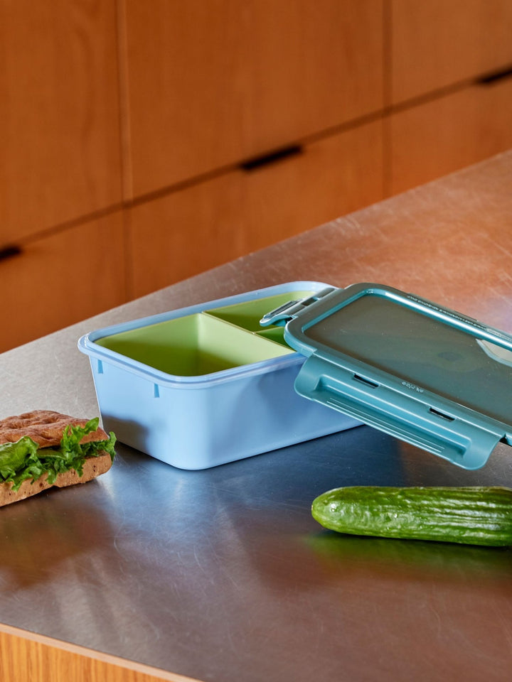 Lunchbox mit 3 Einsätzen in Grün und Hellblau