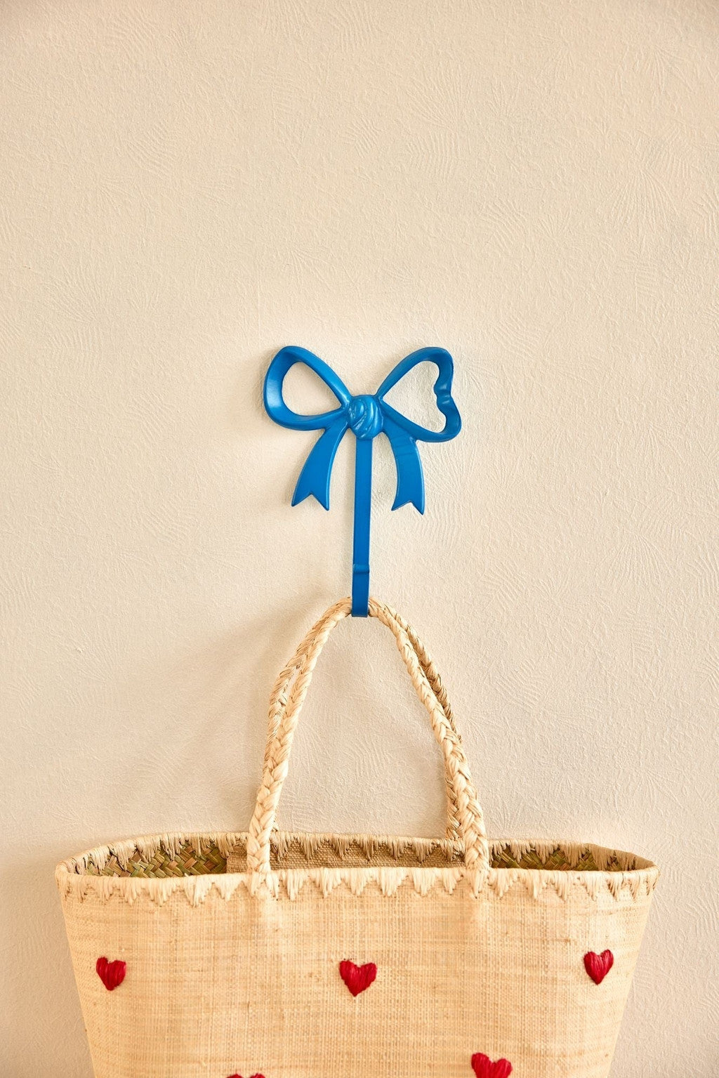 Metallhaken in Schleifenform – 2 sort. Farben – Rosa und Blau