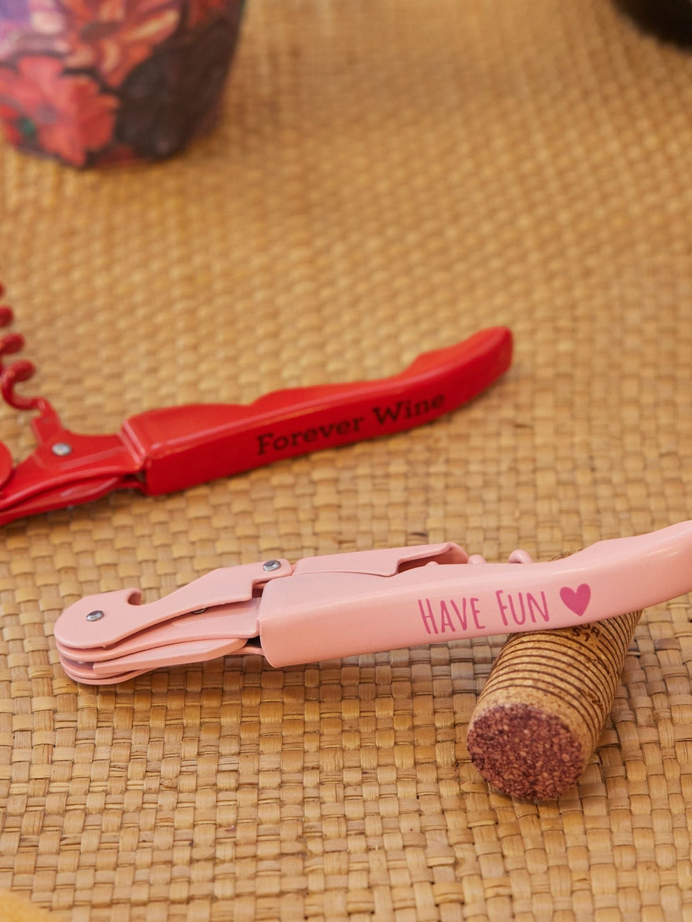 Metall-Korkenzieher in 2-sort. Farben – Rosa und Rot