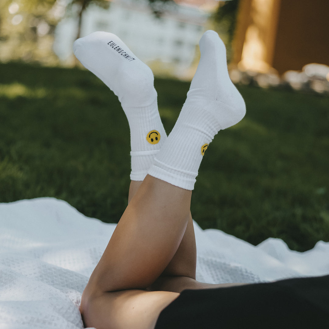 Eulenschnitt Socken "Smiley gelb"