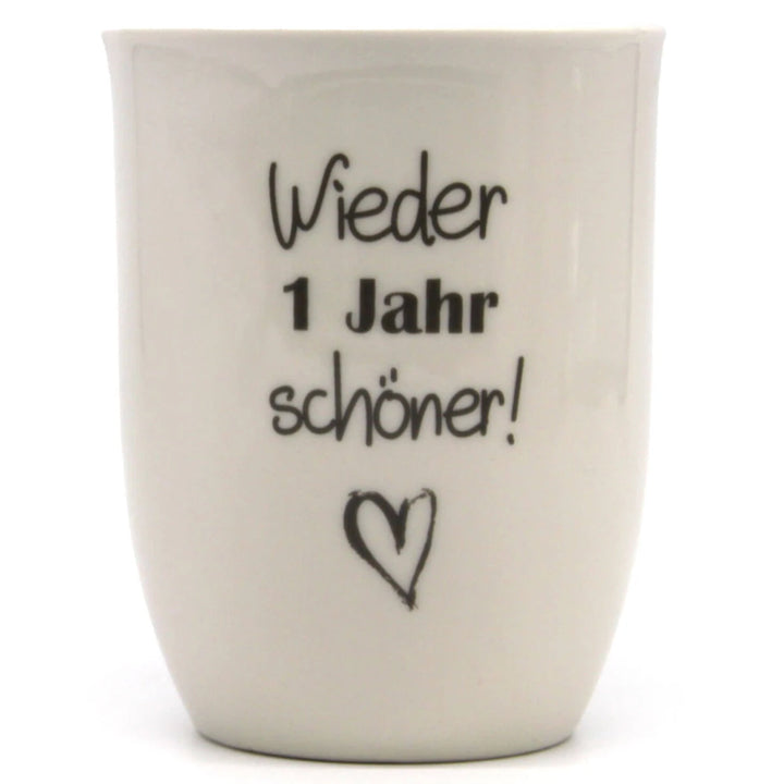 Tasse mit Henkel "Wieder 1 Jahr schöner" anthrazit